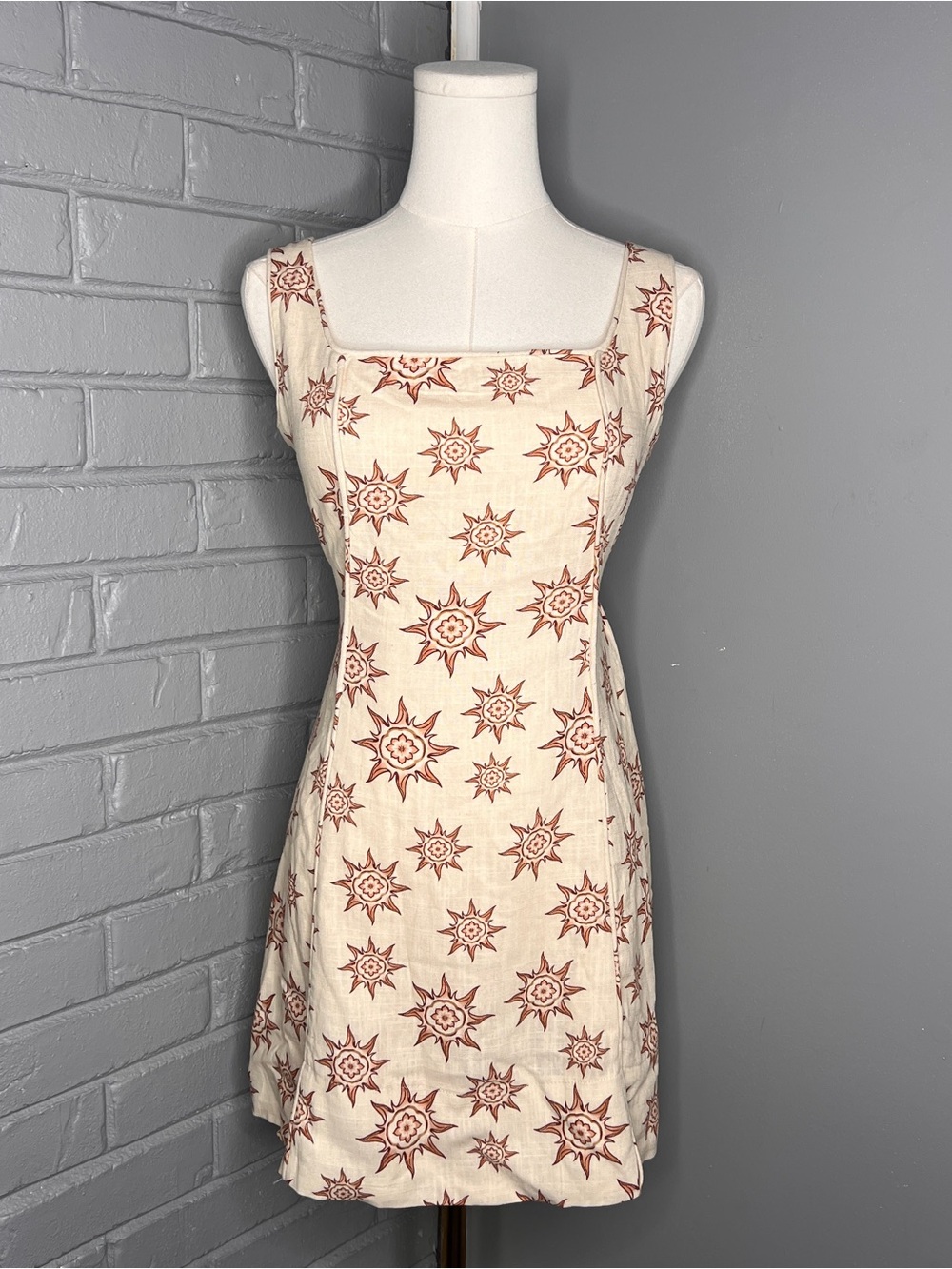 Aralina A-Line Cream Sunburst Print Sleeveless Tie-Back Dress Size Small